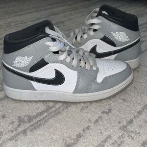 Nike Air Jordan 1 light smoke grey anthracite